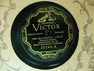 small_victor 20245 a.webp